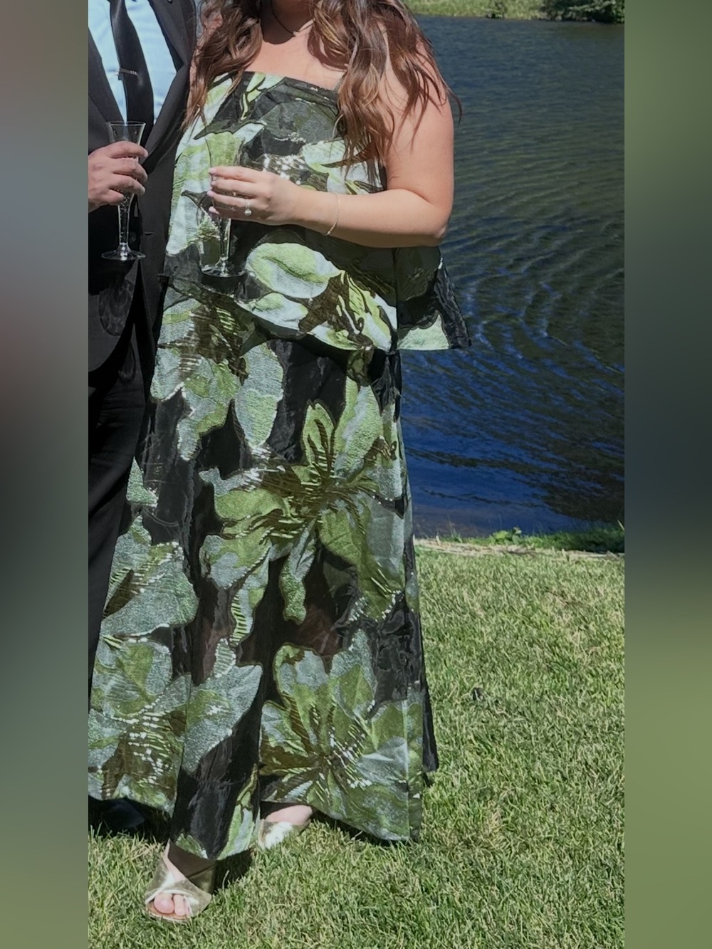 Elliatt Elysia Tiered Gown - Picture 15 of 15